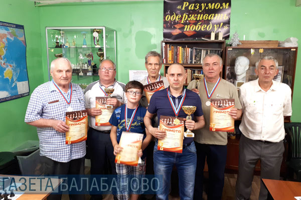 В балабановском шахматном центре «64» им. академика Бирюкова состоялся открытый турнир по быстрым шахматам